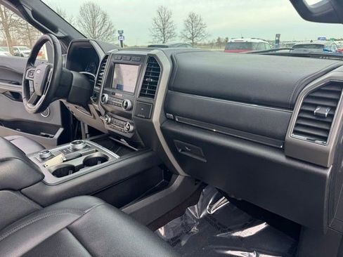 Used 2020 Ford Expedition Max XLT w/ Equipment Group 202A image 41