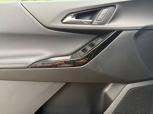 New 2027 Chevrolet Equinox LT w/ Safety and Technology Package FWD image 13