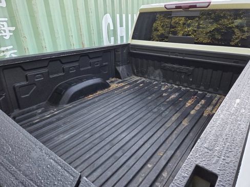 Used 2024 GMC Sierra 2500 AT4 w/ AT4 Premium Plus Package AWD/4WD image 6