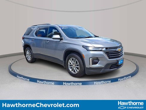Used 2023 Chevrolet Traverse LT w/ LPO, Floor Liner Package AWD/4WD image 1
