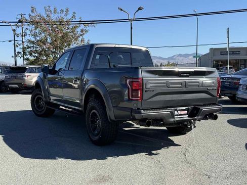 Used 2017 Ford F150 Raptor w/ Equipment Group 802A Luxury image 9