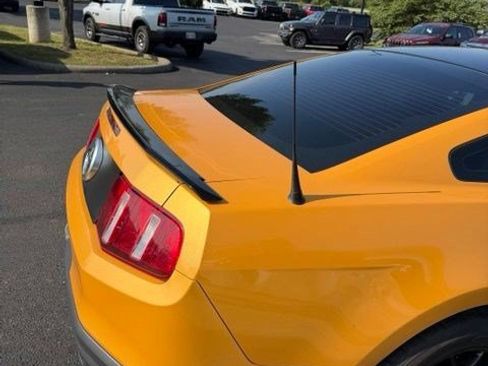 Used 2012 Ford Mustang Boss 302 w/ Boss 302 Accessory Pkg RWD image 12