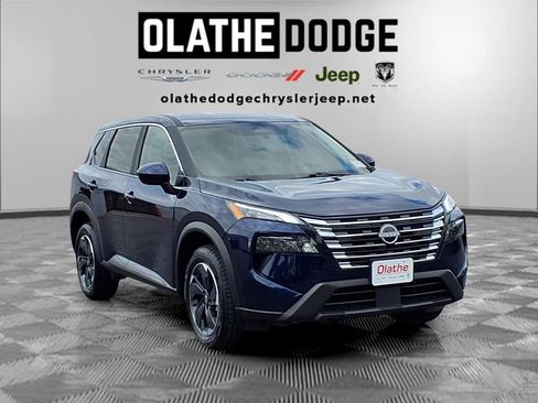 Used 2025 Nissan Rogue SV AWD/4WD image 30