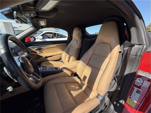Used 2019 Porsche 718 Boxster image 25