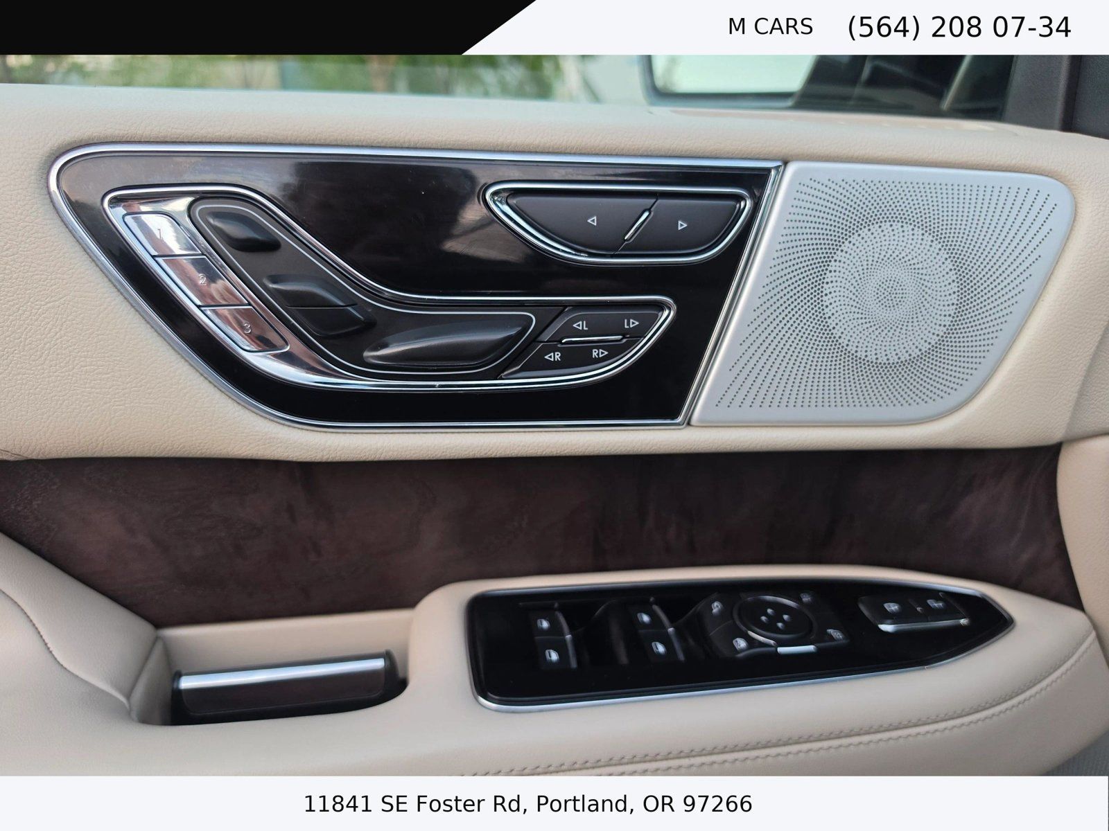 Used 2018 Lincoln Navigator L Reserve w/ Technology Package AWD/4WD image 17