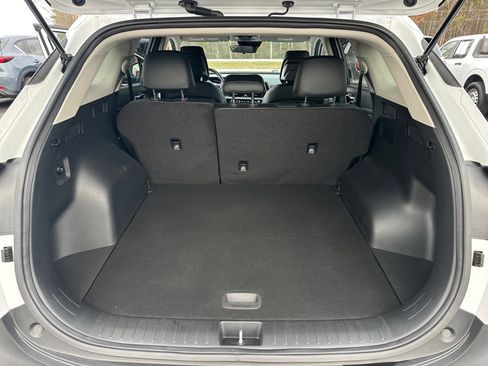 Used 2025 Kia Sportage EX image 16