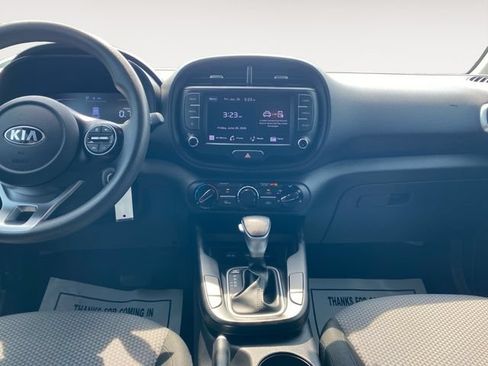 Used 2023 Kia Soul LX FWD image 11