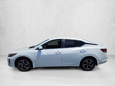 Used 2025 Nissan Sentra SV w/ Trunk Package FWD image 8