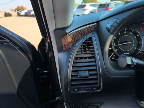 Used 2018 Nissan Armada SL w/ Moonroof Package image 32