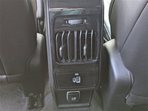 Used 2025 Jeep Compass Latitude w/ Sun & Sound Group image 15