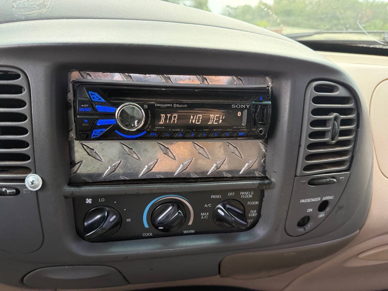 Used 1998 Ford F150 4x4 SuperCab image 26