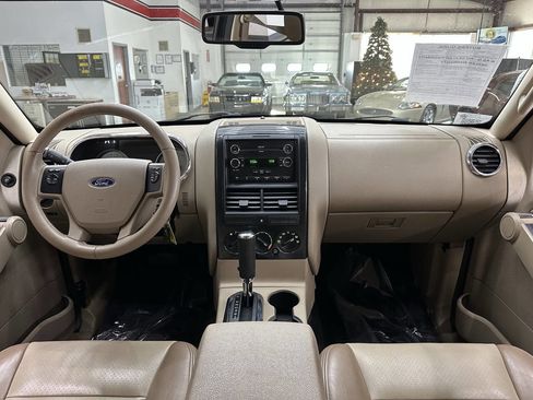 Used 2008 Ford Explorer Sport Trac XLT image 18
