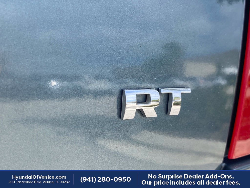 Used 2005 Dodge Magnum R/T w/ Convenience Group II RWD image 19