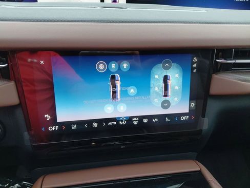 New 2026 Lincoln Navigator Reserve image 17