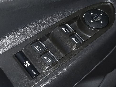 Used 2016 Ford Escape Titanium image 27