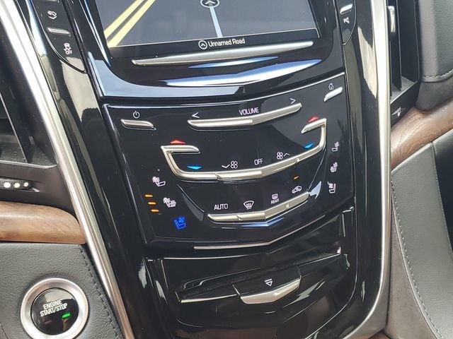 Used 2019 Cadillac Escalade Luxury AWD/4WD image 20