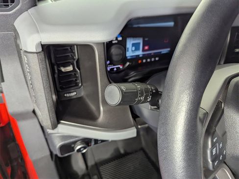 Used 2023 Ford Bronco Big Bend w/ Sasquatch Package image 21