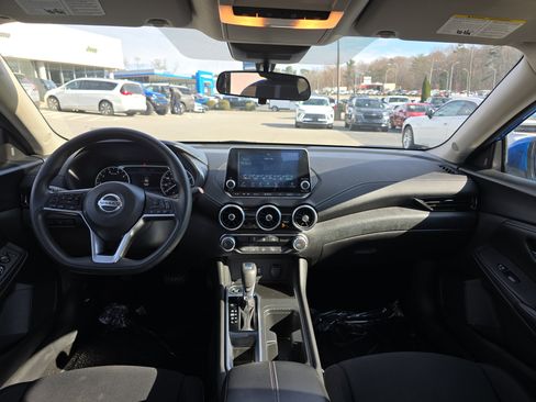 Used 2023 Nissan Sentra SV image 18