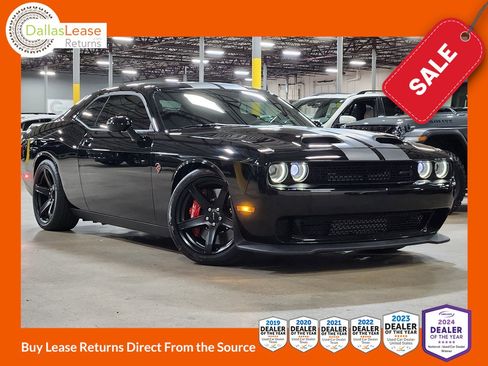 Used 2021 Dodge Challenger SRT Hellcat Redeye image 1