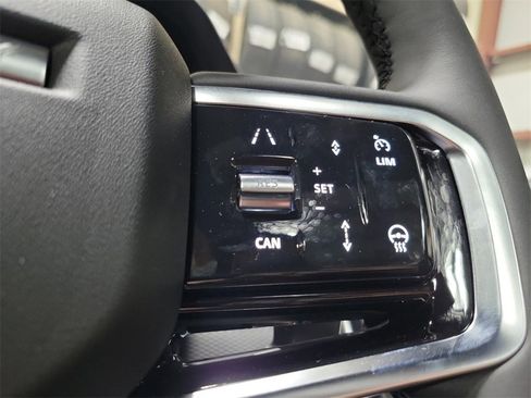 New 2024 Land Rover Discovery Sport Dynamic SE image 16