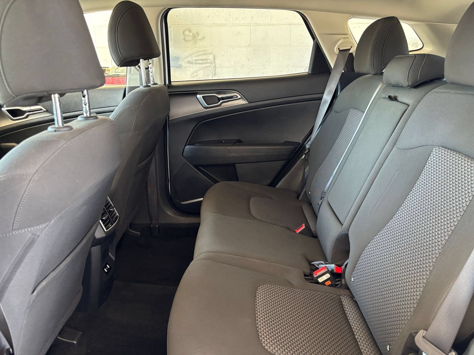 Used 2026 Kia Sportage LX FWD image 25