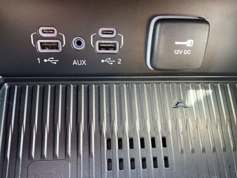 New 2026 Jeep Grand Cherokee Altitude image 22