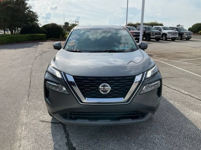 Used 2021 Nissan Rogue SV FWD image 2