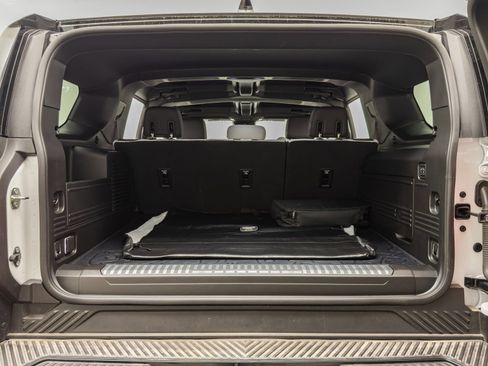 Used 2025 GMC Hummer EV 2X image 22