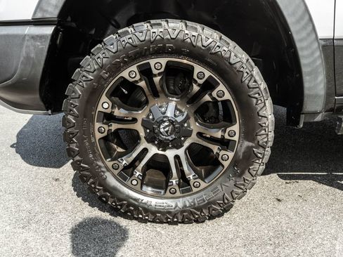 Used 2019 RAM 1500 Rebel AWD/4WD image 32