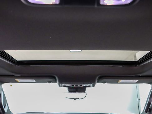 Used 2024 GMC Sierra 2500 AT4 w/ AT4 Premium Plus Package image 23