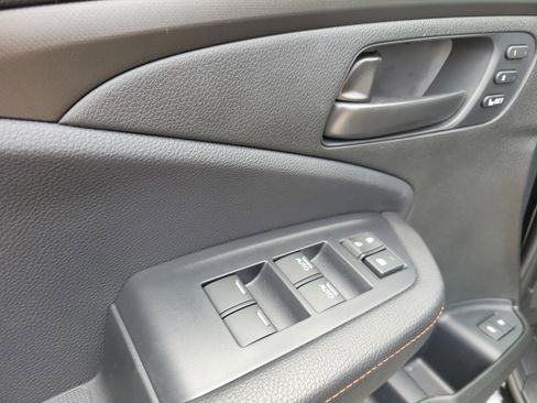 Used 2025 Honda Passport TrailSport image 24