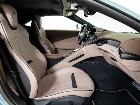 Certified 2025 Ferrari Roma Spider RWD image 14