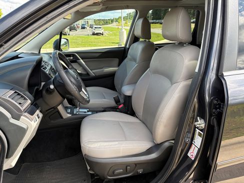 Used 2017 Subaru Forester 2.5i Limited w/ Popular Package #1 AWD/4WD image 27