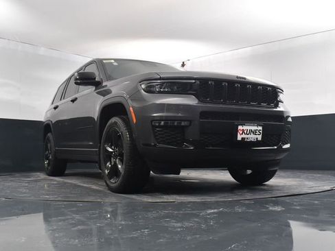 New 2025 Jeep Grand Cherokee L Limited w/ Black Appearance Package image 50