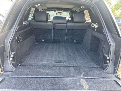Used 2018 Land Rover Range Rover Supercharged image 9