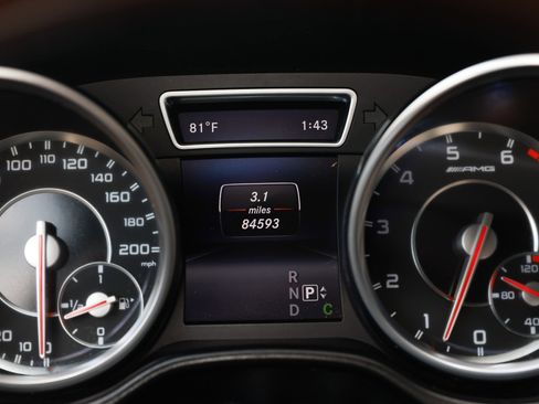 Used 2015 Mercedes-Benz GL 63 AMG 4MATIC image 64