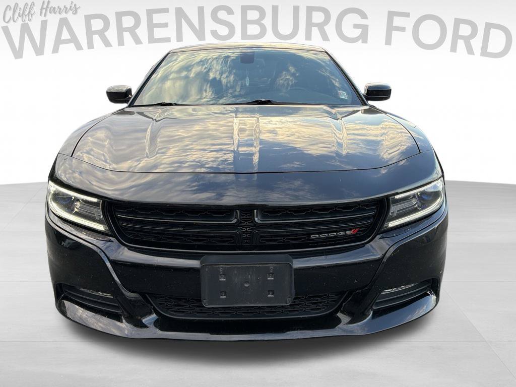 Used 2015 Dodge Charger R/T RWD image 2