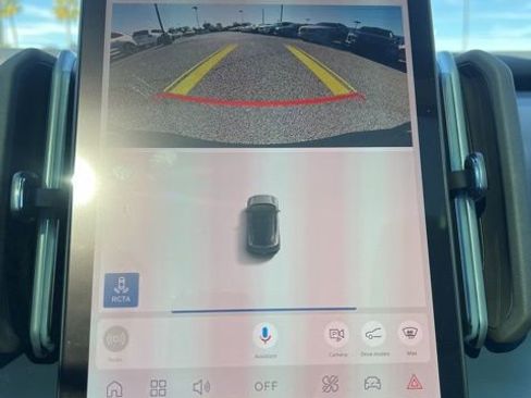 New 2026 Volvo EX30 Plus w/ Protection Package image 12