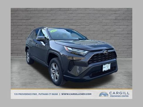 Used 2025 Toyota RAV4 XLE AWD/4WD image 1