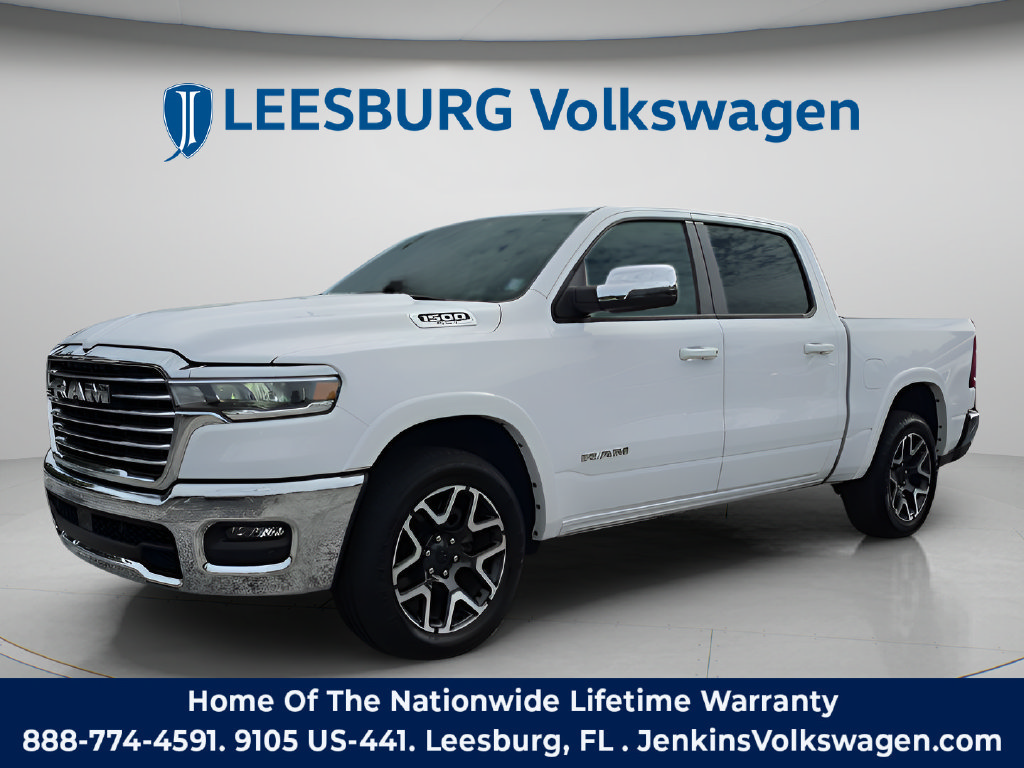 Used 2025 RAM 1500 Laramie AWD/4WD image 13