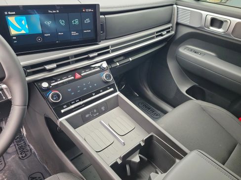 New 2026 Hyundai Santa Fe SE image 16