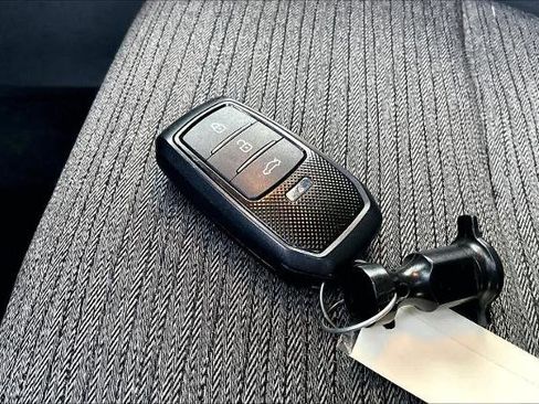 Certified 2023 Nissan Rogue SV image 14