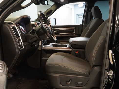 Used 2021 RAM 1500 Warlock AWD/4WD image 4