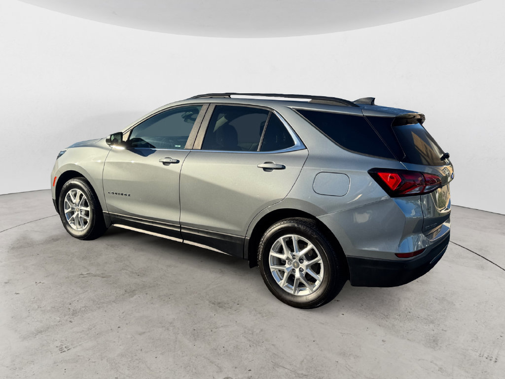 Used 2024 Chevrolet Equinox LT w/ LPO, Floor Liner Package AWD/4WD image 3