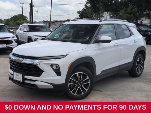 Used 2025 Chevrolet TrailBlazer LT AWD/4WD image 1