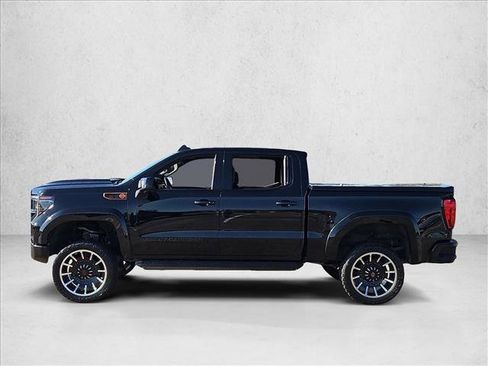 Certified 2023 GMC Sierra 1500 AT4 w/ AT4 Premium Package image 9