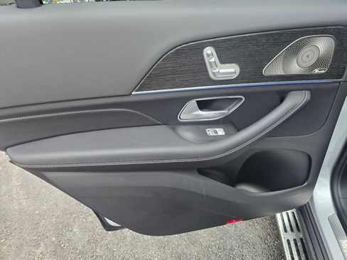 New 2026 Mercedes-Benz GLS 450 4MATIC image 21