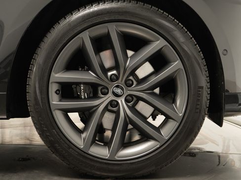 Used 2023 Land Rover Range Rover Sport SE Dynamic image 37