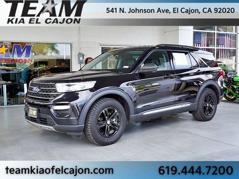 Used 2023 Ford Explorer XLT w/ Equipment Group 202A image 5