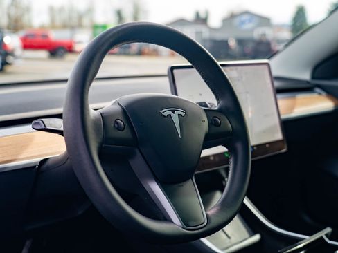 Used 2020 Tesla Model 3 Long Range AWD/4WD image 14
